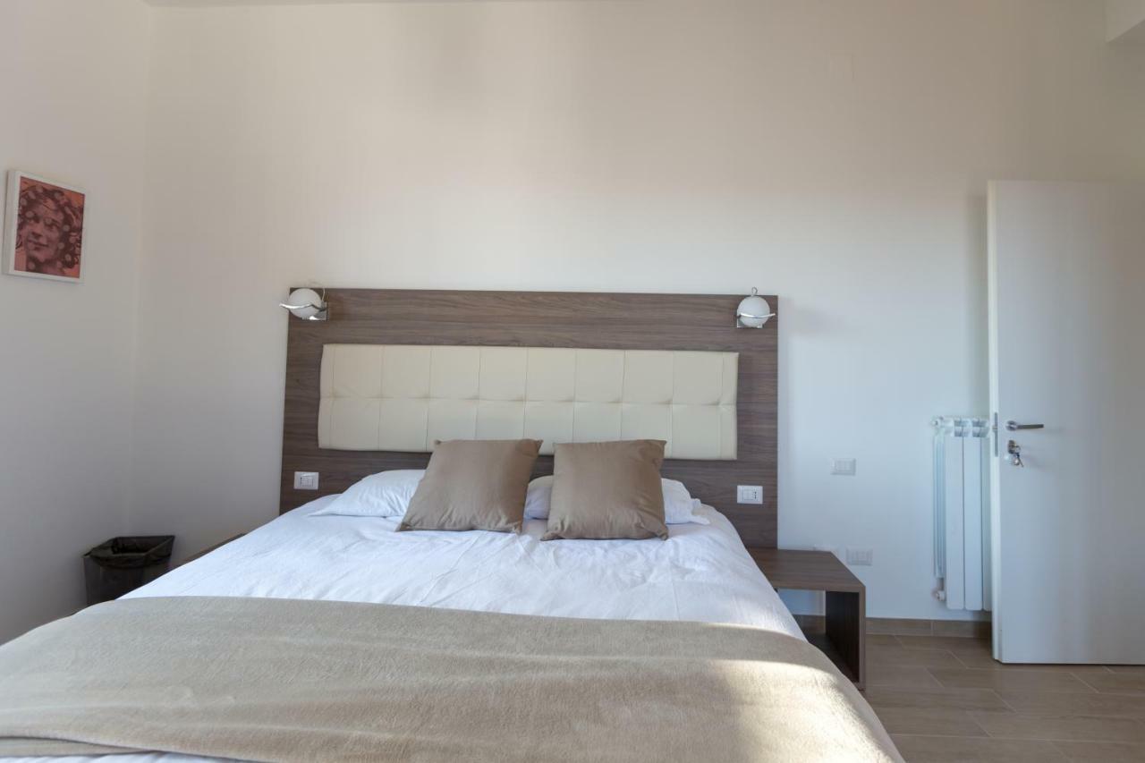 לינה וארוחת בוקר נאפולי Mergellina Relais מראה חיצוני תמונה