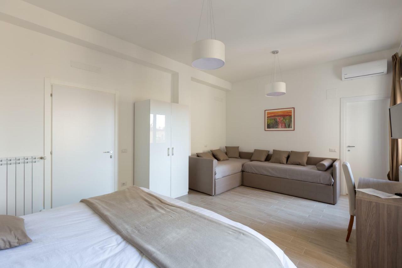 לינה וארוחת בוקר נאפולי Mergellina Relais מראה חיצוני תמונה